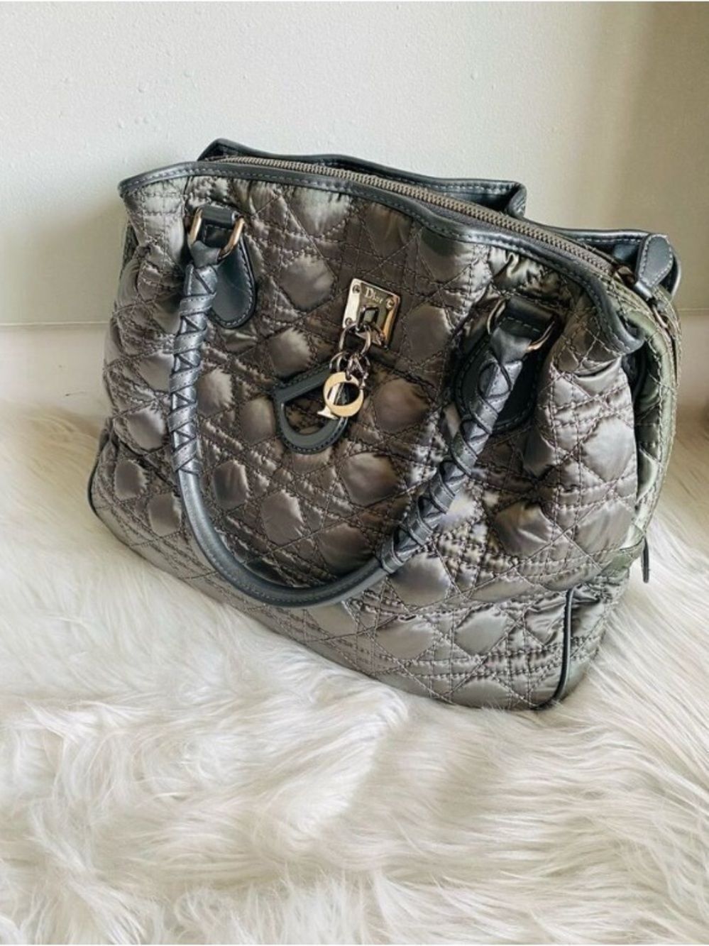 🛍️ Dior Lady Dior Quilted Large Satchel in Metallic Silver Vintage and Authentic - Picture 6 of 17